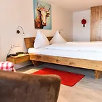 Hirschen 3*