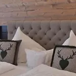 Hirschen Hotel