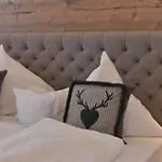 Hirschen Hotel 3*