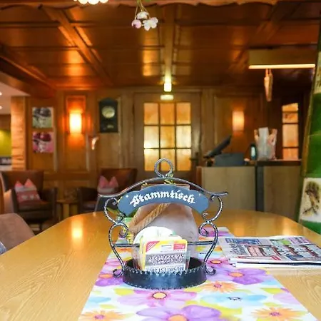 فندق Hirschen سشلوشسي