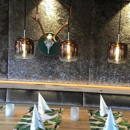 Hirschen فندق سشلوشسي