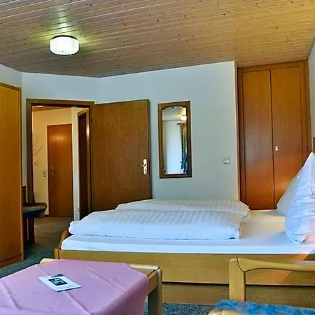 Hirschen 3*
