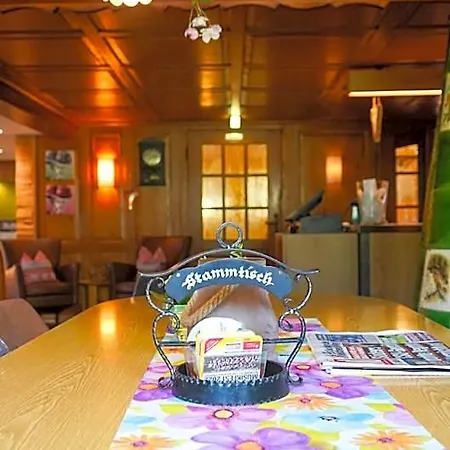 Hirschen Hotel 3*